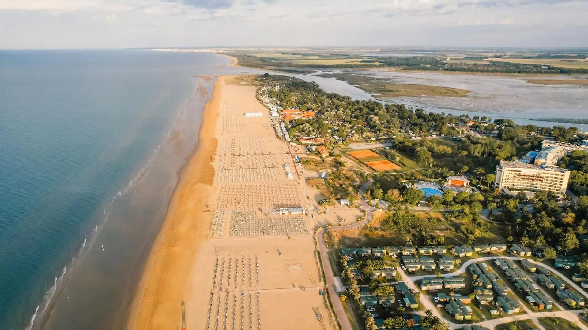 Seafront View Studio In Bibione - Beahost 0*,  Italy